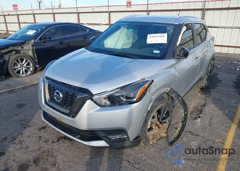 2019 Nissan Kicks Sr из США, поврежденный, VIN 3N1CP5CU0KL536962